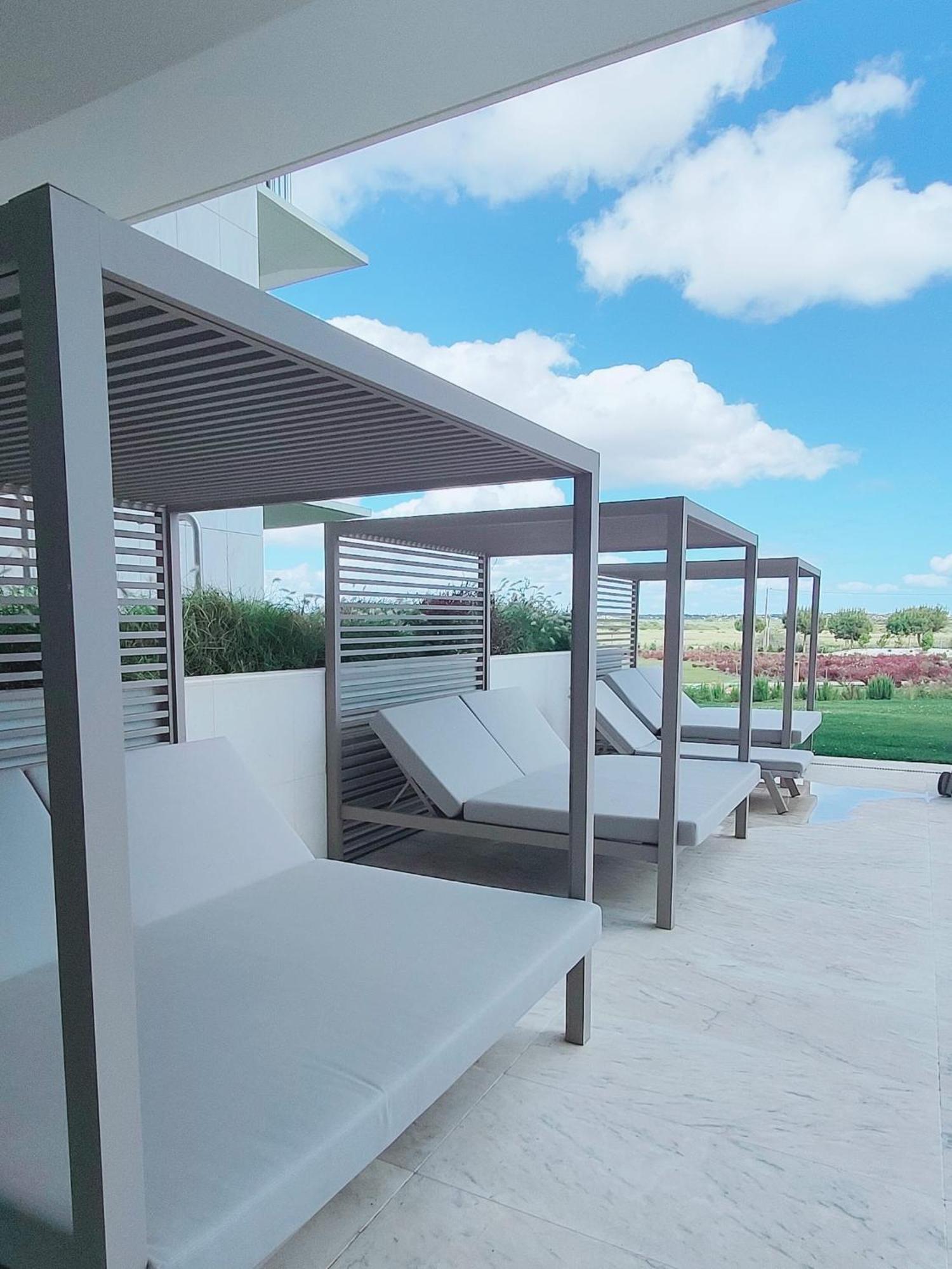 Bayline- Beachfront And Pool Armacao de Pera Luaran gambar
